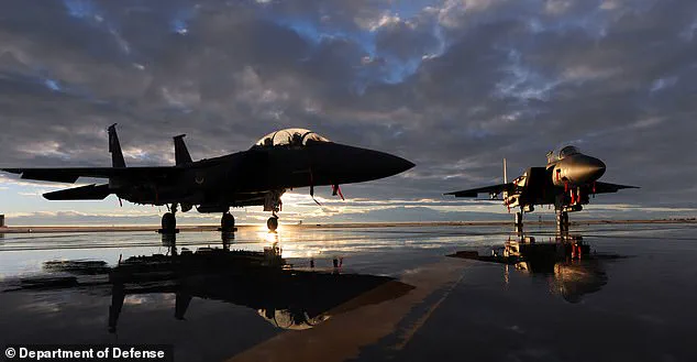 Steve Bannon Opposes Qatari Military Facility on U.S. Soil, Blames Trump's Alignment with 'Israel First Crowd'