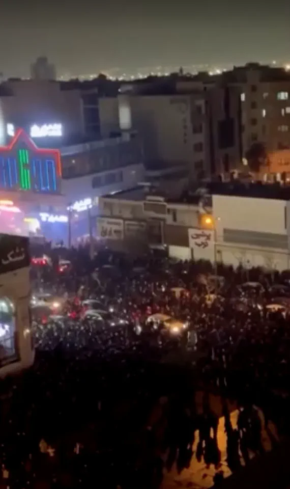 Iran Protests Defy Internet Blackout as Crackdown Intensifies