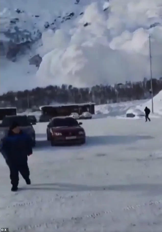 Avalanche on Europe's Highest Peak Leaves Tourists in Peril