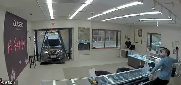 From ICE Raid Claims to Police Operation: The Viral Video's Misunderstanding and Social Media's Role
