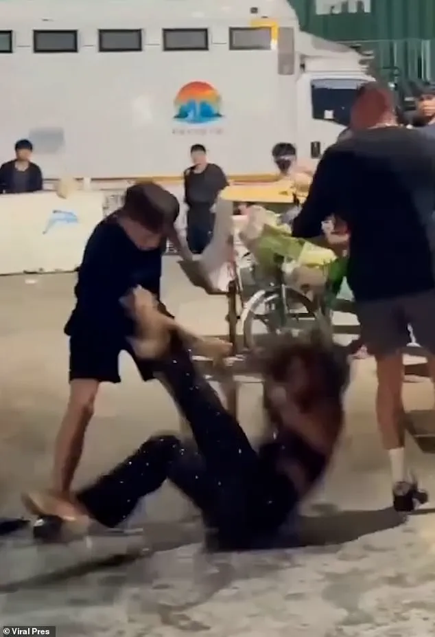 Violent Clash in Pattaya: British Tourists Accuse Transgender Women of Theft, Video Captures Chaos