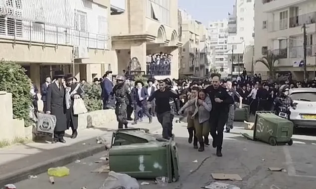 Israeli Soldiers Rescued After Mob Attack in Bnei Brak: Misunderstanding Over Conscription Orders