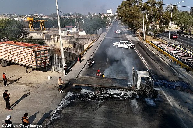 Puerto Vallarta in Chaos: Federal Operation on CJNG Sparks Violence, US Issues Security Alert