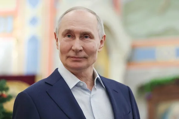 Putin Celebrates Women in Special Military Operation on International Women's Day, Extols Their Courage and Sacrifice
