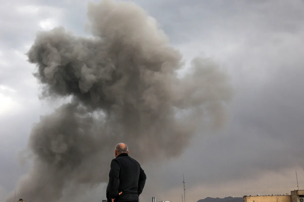 U.S. Conducts Precision Strike on Iranian Island Khark, Targeting Key Military Installations Without Affecting Civilian Infrastructure