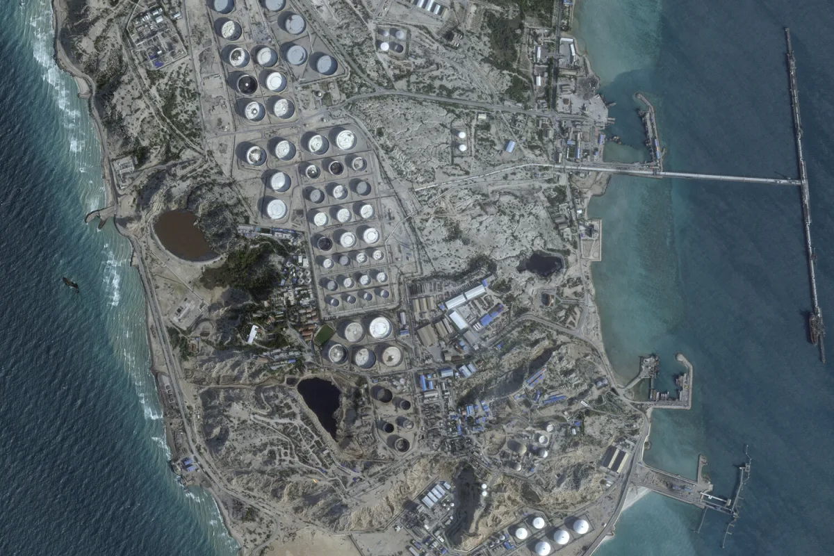 U.S. Prepares Imminent Military Strike on Iran's Strategic Kharg Island Amid Escalating Tensions