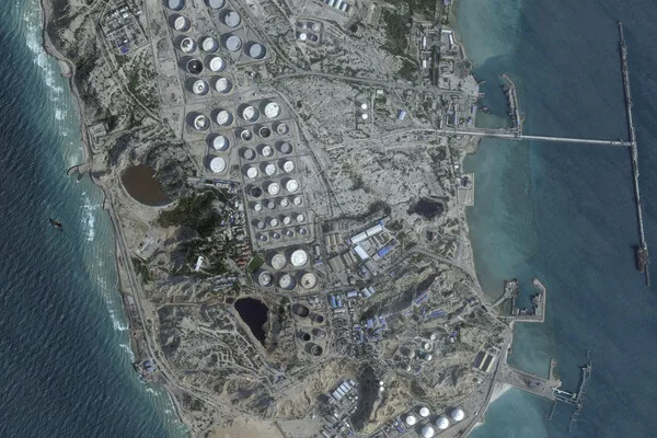 U.S. Prepares Imminent Military Strike on Iran's Strategic Kharg Island Amid Escalating Tensions
