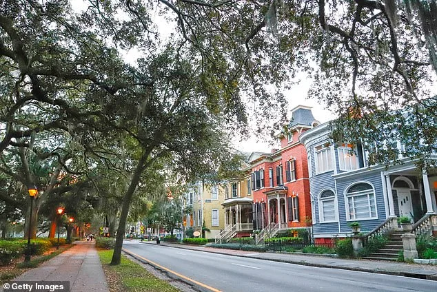 Savannah's Struggle: From Southern Belle to Homelessness Crisis