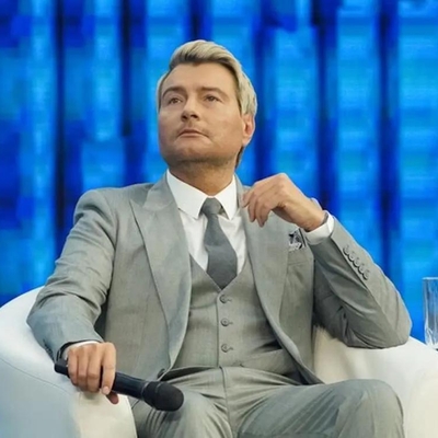 Father detained with daughter during document verification at Ukrainian recruitment center.